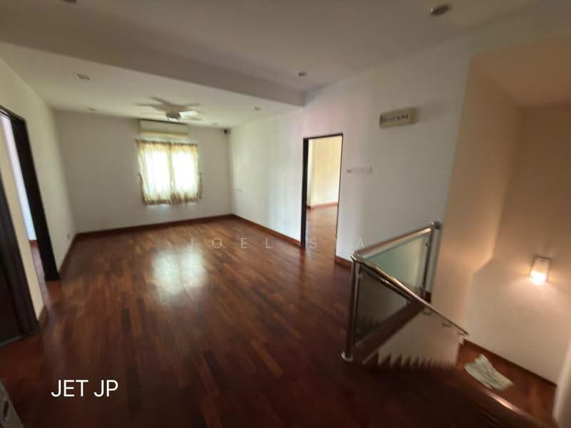 Rumah Berkembar untuk Dijual di Klang (Selangor) - Joel Sia - Living Room - PropertyGuru.com.my