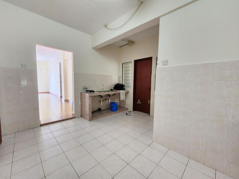 Pangsapuri untuk Dijual di Pangsapuri Miro - Azli Ibrahim - Kitchen - PropertyGuru.com.my