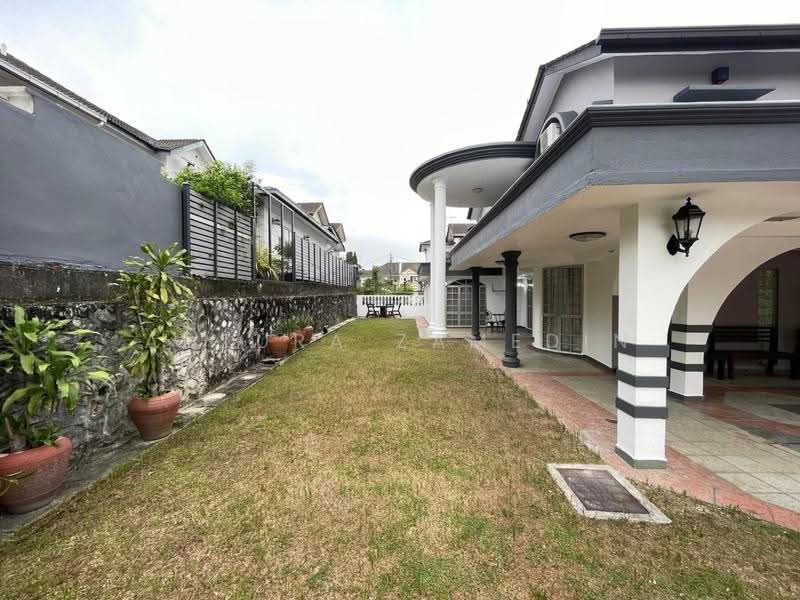 Rumah Berkembar untuk Dijual di Seksyen 9 (Shah Alam) - Adzura Zamedin - Exterior - PropertyGuru.com.my