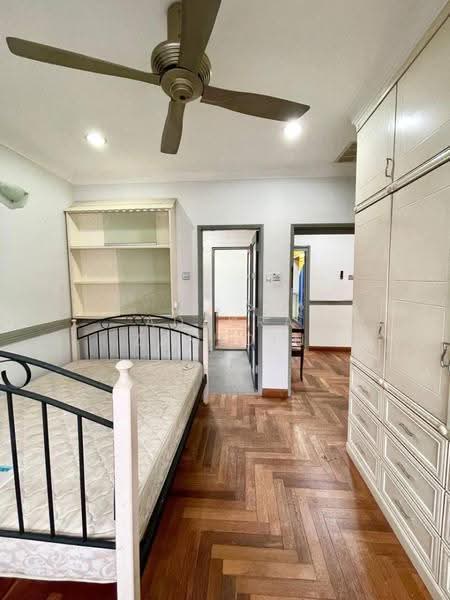 Rumah Berkembar untuk Dijual di Seksyen 9 (Shah Alam) - Adzura Zamedin - Bedroom - PropertyGuru.com.my