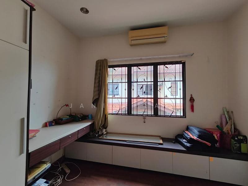 Semi-Detached House for Sale in Sungai Long (Bandar Sungai Long) - Janice Lau - Study - PropertyGuru.com.my