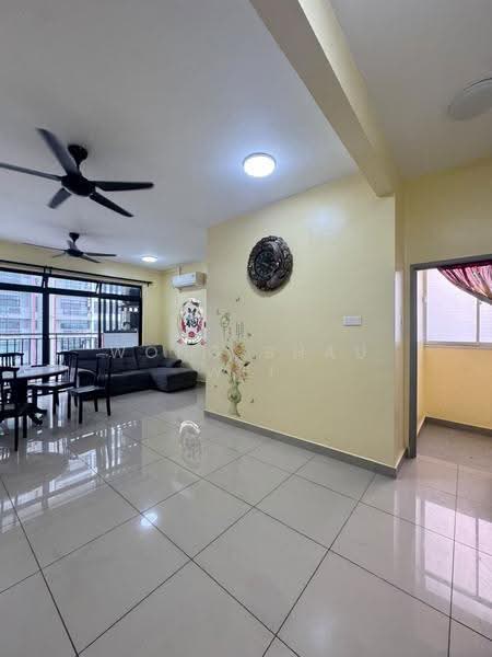 Pangsapuri untuk Disewa di Austin Regency (Pangsapuri Austin Perdana) - Wong Shau Wei - Living Room - PropertyGuru.com.my