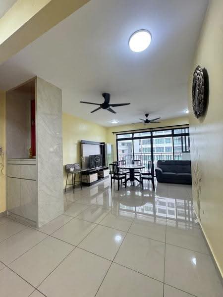 Pangsapuri untuk Disewa di Austin Regency (Pangsapuri Austin Perdana) - Wong Shau Wei - Living Room - PropertyGuru.com.my