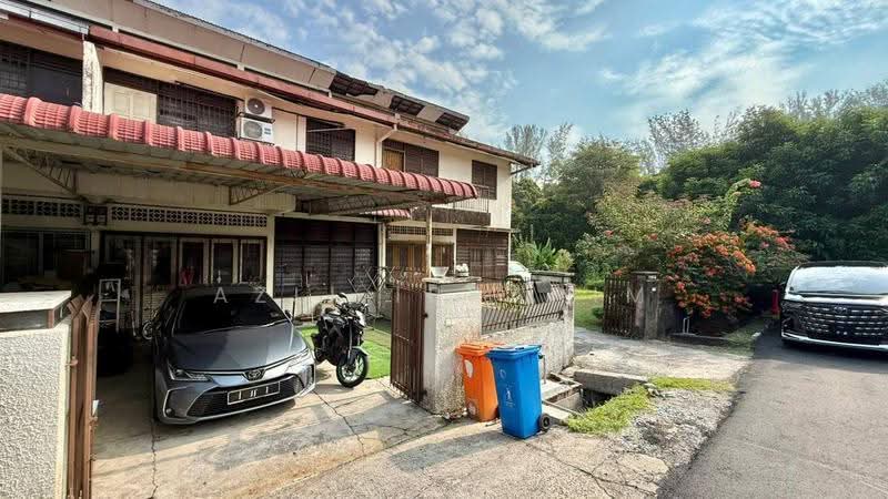 2-storey Terraced House for Sale in Seksyen 11 (Shah Alam) - Azli Ibrahim - Exterior - PropertyGuru.com.my