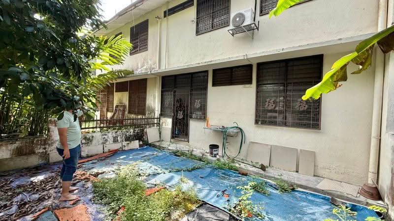 2-storey Terraced House for Sale in Seksyen 11 (Shah Alam) - Azli Ibrahim - Exterior - PropertyGuru.com.my