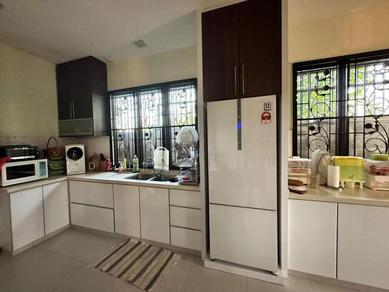 Rumah Berkembar untuk Dijual di Bukit Rahman Putra (Sungai Buloh) - Adzura Zamedin - PropertyGuru.com.my