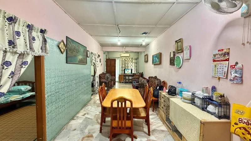 Rumah Teres 1-Tingkat untuk Dijual di Taman Cheras Perdana (Cheras) - Azli Ibrahim - Living Room - PropertyGuru.com.my