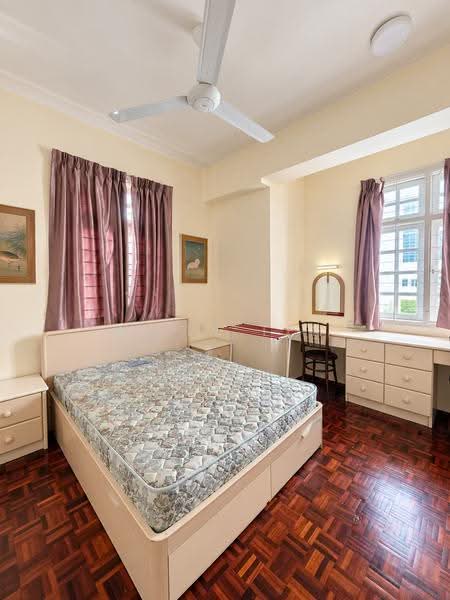 Pangsapuri untuk Dijual di Sri Emas - Billy Teh - Bedroom - PropertyGuru.com.my
