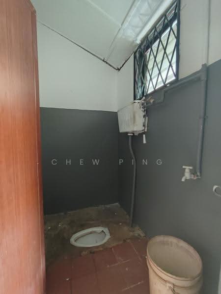 Rumah Teres 1-Tingkat untuk Dijual di Taman Johor Jaya (Johor Bahru) - Chew Ping - Bathroom - PropertyGuru.com.my