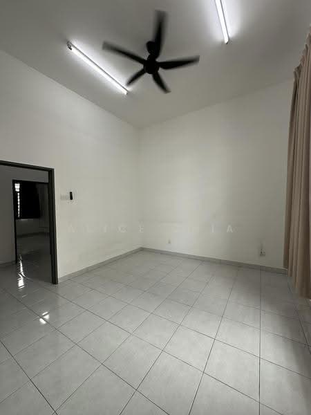 2-storey Terraced House for Sale in Bandar Seri Alam (Masai) - Alice Chia - Interior - PropertyGuru.com.my