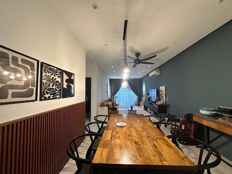 Condominium for Sale at Residensi Platinum Teratai - Azli Ibrahim - Dining Room - PropertyGuru.com.my