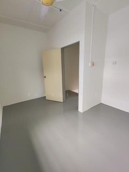 2-storey Terraced House for Sale in Taman Titiwangsa (Kluang) - Shanel Tee - Interior - PropertyGuru.com.my