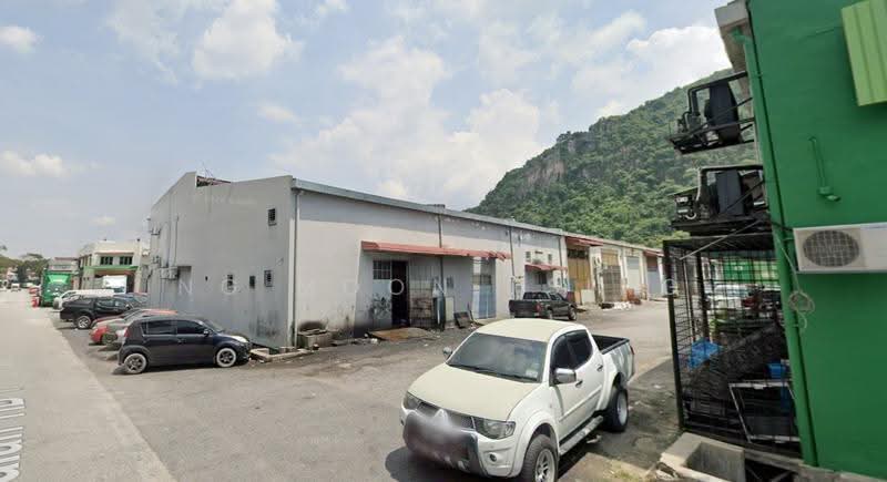Kilang untuk Disewa di Batu Caves (Kuala Lumpur) - Ng Moon Tsing - Exterior - PropertyGuru.com.my