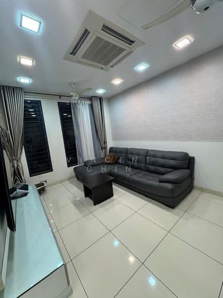 Rumah Teres 2-Tingkat untuk Disewa di Bandar Kinrara (Selangor) - Vincent Chin - Living Room - PropertyGuru.com.my