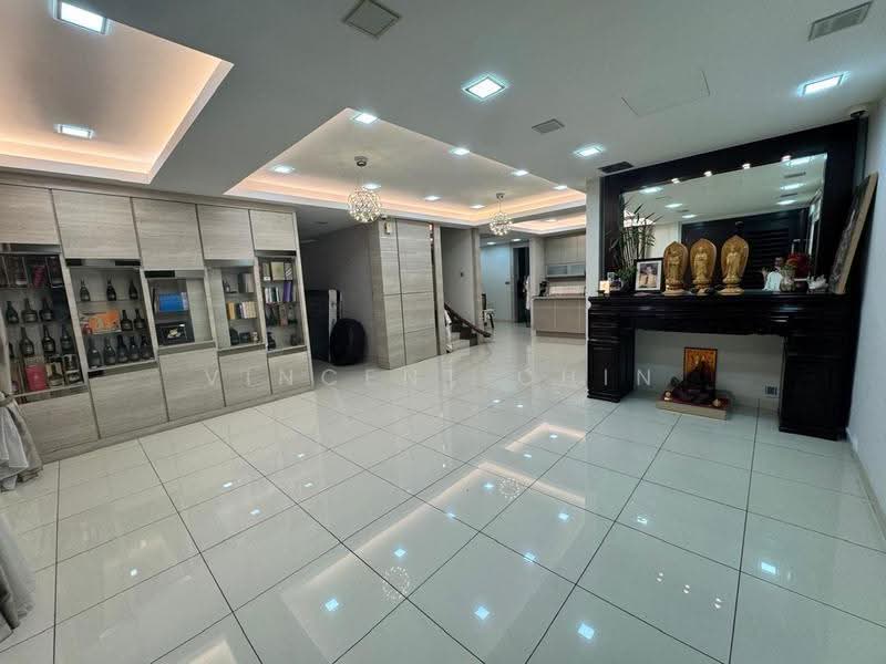 Rumah Teres 2-Tingkat untuk Disewa di Bandar Kinrara (Selangor) - Vincent Chin - Living Room - PropertyGuru.com.my