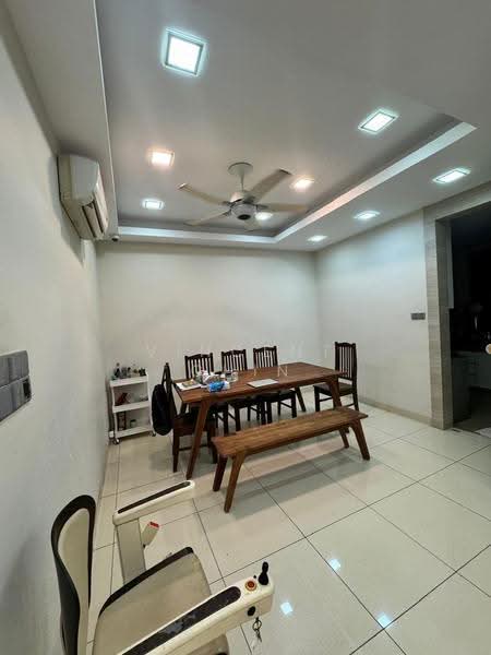 Rumah Teres 2-Tingkat untuk Disewa di Bandar Kinrara (Selangor) - Vincent Chin - Dining Room - PropertyGuru.com.my