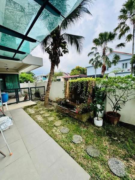 Rumah Teres 2-Tingkat untuk Disewa di Bandar Kinrara (Selangor) - Vincent Chin - Garden - PropertyGuru.com.my