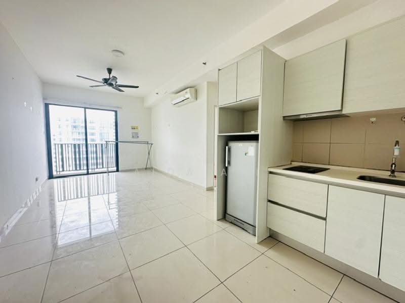 Kediaman Servis untuk Disewa di i-SOHO @ i-City - Aida Ali - Kitchen - PropertyGuru.com.my