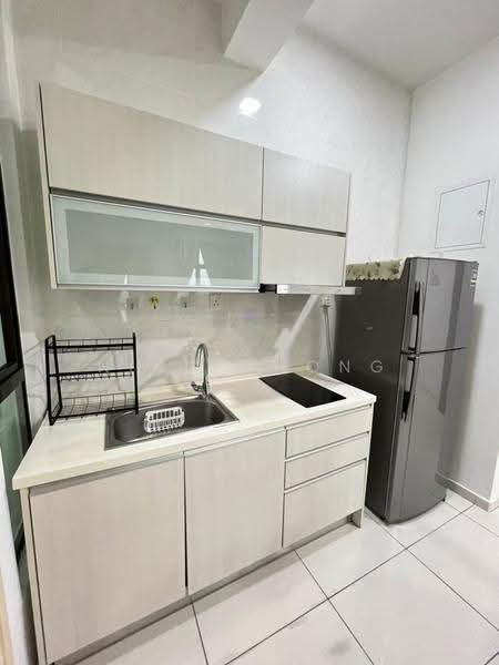 Kediaman Servis untuk Dijual di D'Summit Residences - Nico Chong - Kitchen - PropertyGuru.com.my