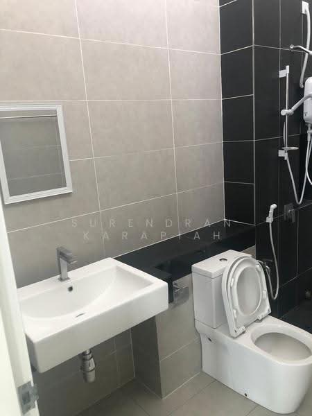 Rumah Teres 2-Tingkat untuk Dijual di Eco Majestic (Semenyih) - Surendran Karapiah - Bathroom - PropertyGuru.com.my