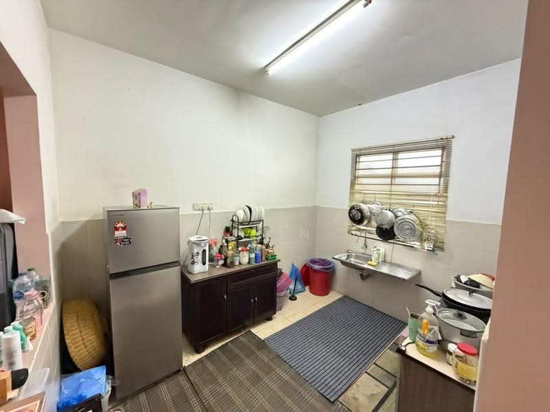 Rumah Teres 2-Tingkat untuk Dijual di Kota Emerald (Rawang) - Kelvin . - Kitchen - PropertyGuru.com.my