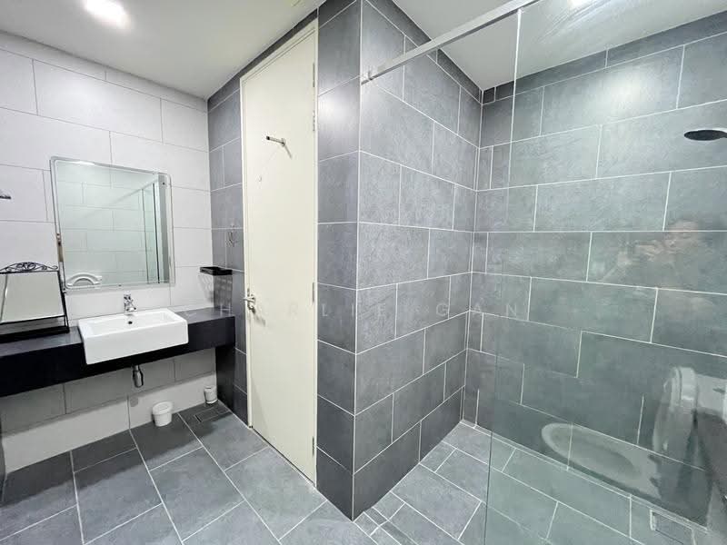 Service Residence for Rent at Paisley @ Tropicana Metropark - Charlie Gan - Bathroom - PropertyGuru.com.my