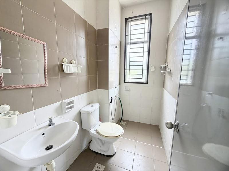 Rumah Teres 2-Tingkat untuk Dijual di Nusa Sentral (Iskandar Puteri (Nusajaya)) - Yik Tat - Bathroom - PropertyGuru.com.my