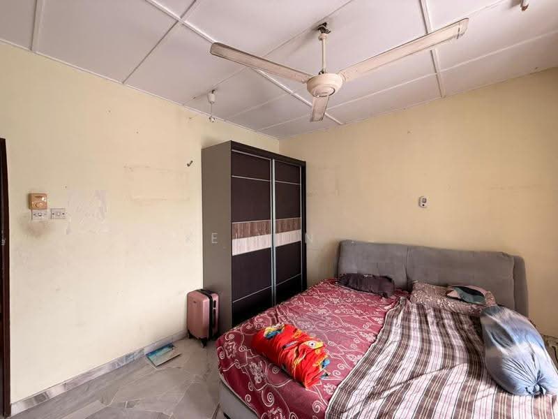 2-storey Terraced House for Sale in Rawang Perdana (Rawang) - Kelvin . - Bedroom - PropertyGuru.com.my
