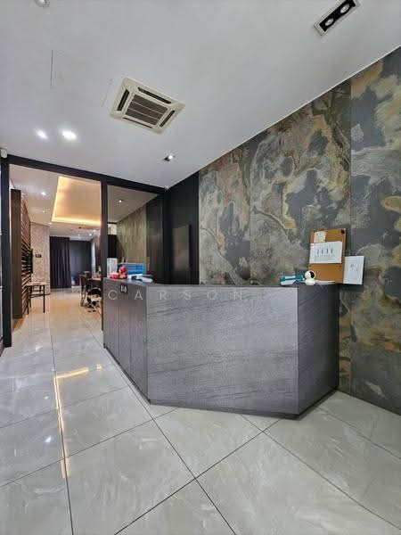 Shop / Office untuk Disewa di Taman Molek (Johor Bahru) - Carson . - PropertyGuru.com.my