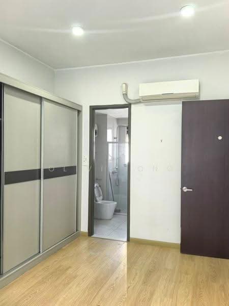 Condominium for Rent at Amberside @ Country Garden Danga Bay - Olivia Ong - Bathroom - PropertyGuru.com.my