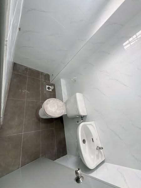 2-storey Terraced House for Sale in Bandar Tasik Puteri (Rawang) - Amirun Kinanah - Bathroom - PropertyGuru.com.my