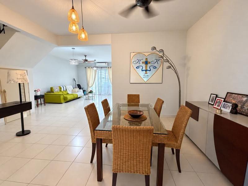 2-storey Terraced House for Sale in Bandar Seri Coalfields (Sungai Buloh) - Lucas Loh - Living Room - PropertyGuru.com.my