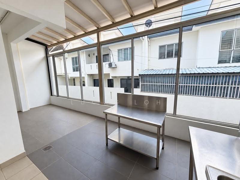 2-storey Terraced House for Sale in Bandar Seri Coalfields (Sungai Buloh) - Lucas Loh - Balcony - PropertyGuru.com.my