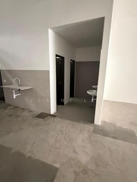 Shop / Office untuk Disewa di Kajang (Selangor) - Elaine Lee - Bathroom - PropertyGuru.com.my