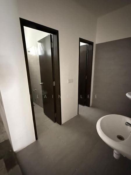 Shop / Office untuk Disewa di Kajang (Selangor) - Elaine Lee - Bathroom - PropertyGuru.com.my
