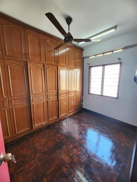 Bungalow House for Sale in Petaling Jaya (Selangor) - Baljeet Singh - Bedroom - PropertyGuru.com.my