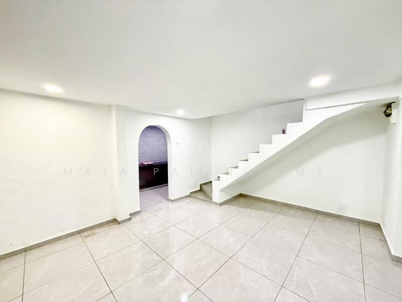 2.5-storey Terraced House for Sale in PJS6 (Petaling Jaya) - Mala Palanisamy - Interior - PropertyGuru.com.my