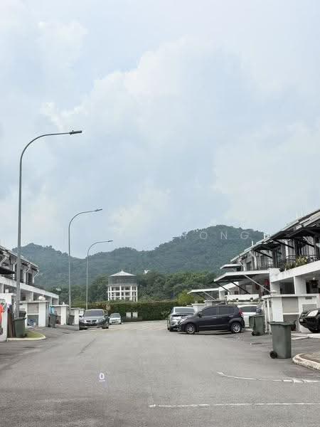 Rumah Teres 2-Tingkat untuk Dijual di Semenyih (Selangor) - Hugo Chong - Exterior - PropertyGuru.com.my