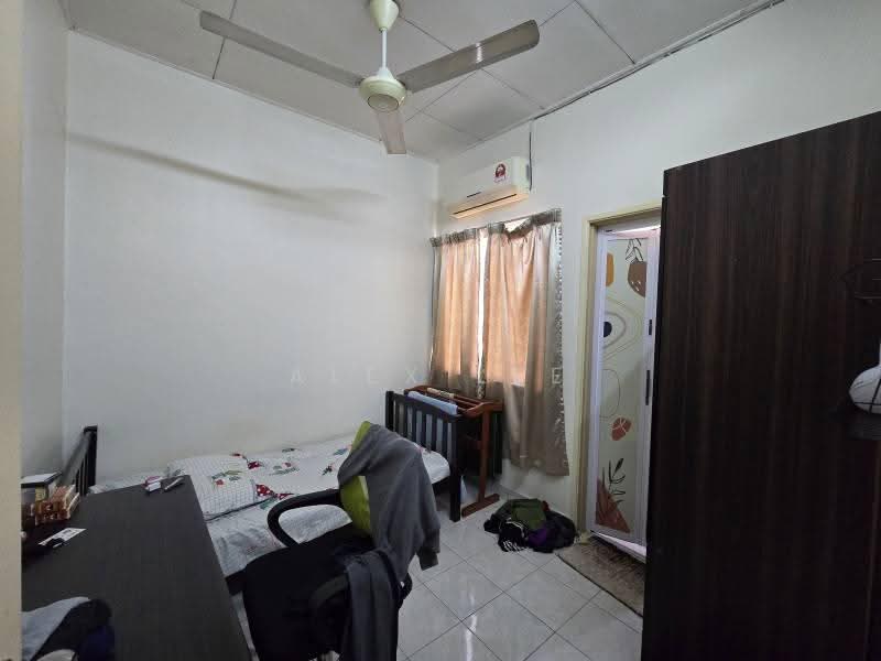 Rumah Teres untuk Dijual di Bandar Puteri Klang (Klang) - Alex Lee - Bedroom - PropertyGuru.com.my