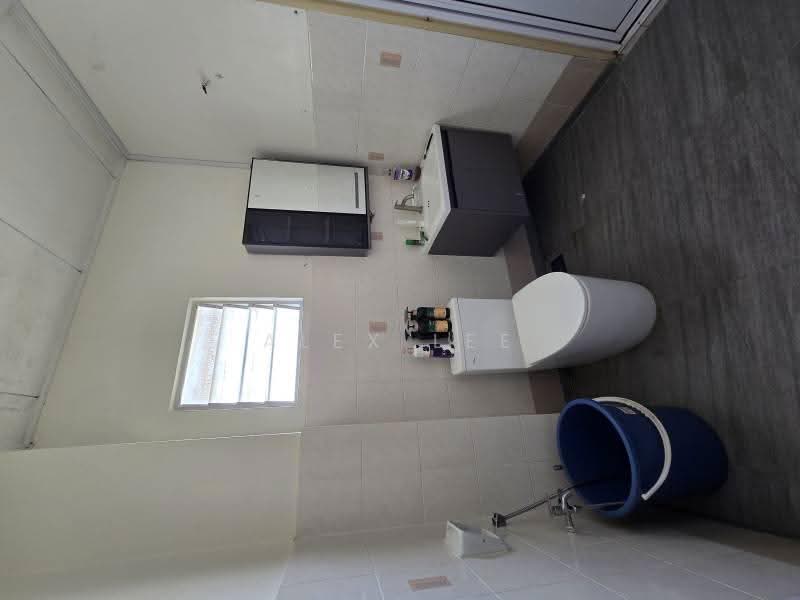 Rumah Teres untuk Dijual di Bandar Puteri Klang (Klang) - Alex Lee - Bathroom - PropertyGuru.com.my