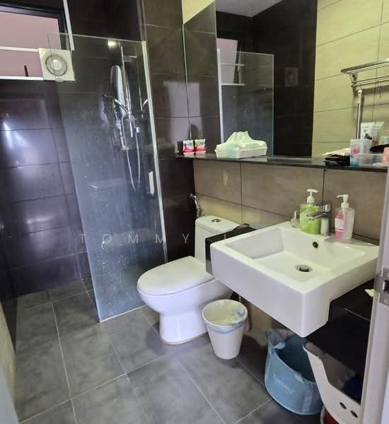 Kondominium untuk Dijual di Legend Heights - Tommy Liew - Bathroom - PropertyGuru.com.my