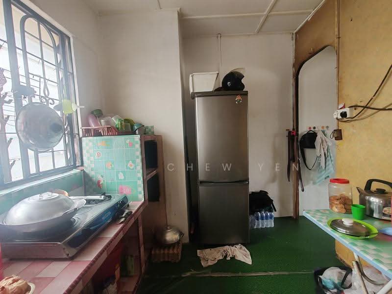 Flat for Sale at Flat Taman Ungku Tun Aminah - Heng Chew Yen - PropertyGuru.com.my