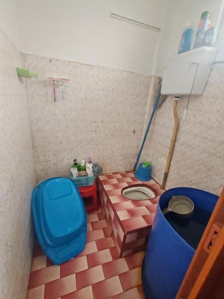 Flat for Sale at Flat Taman Ungku Tun Aminah - Heng Chew Yen - PropertyGuru.com.my