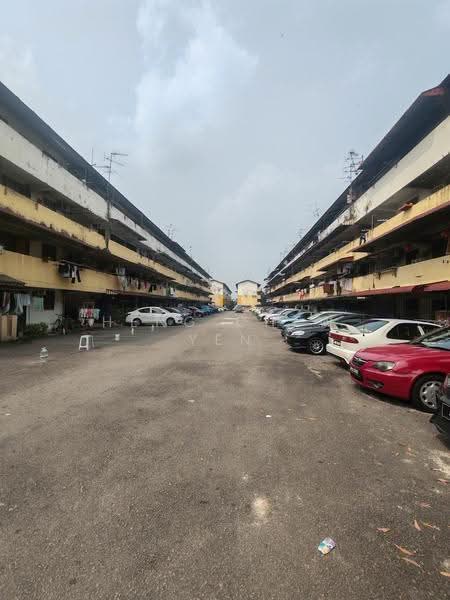 Flat for Sale at Flat Taman Ungku Tun Aminah - Heng Chew Yen - PropertyGuru.com.my