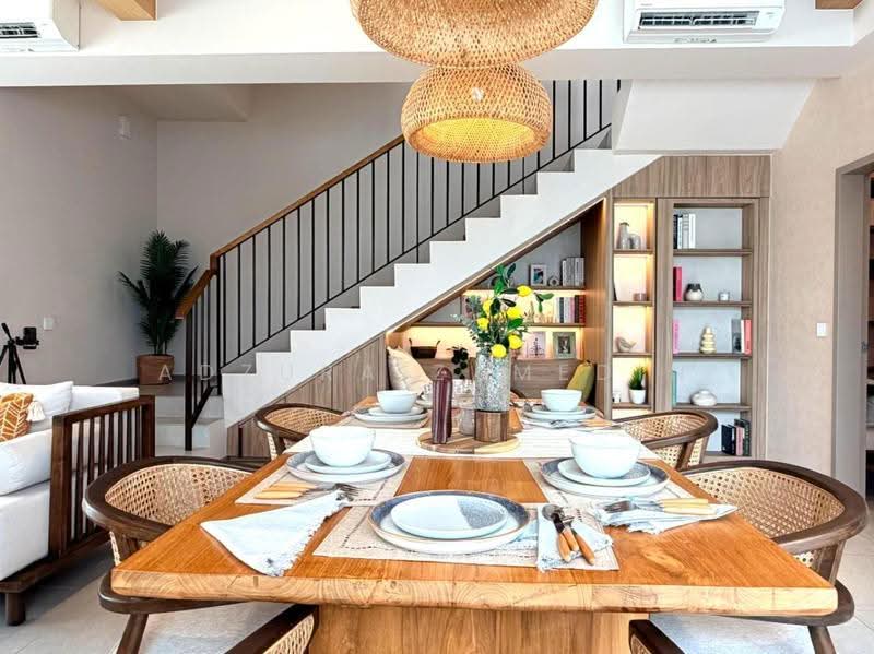 Rumah Teres 2-Tingkat untuk Dijual di Cybersouth (Dengkil) - Adzura Zamedin - Dining Room - PropertyGuru.com.my