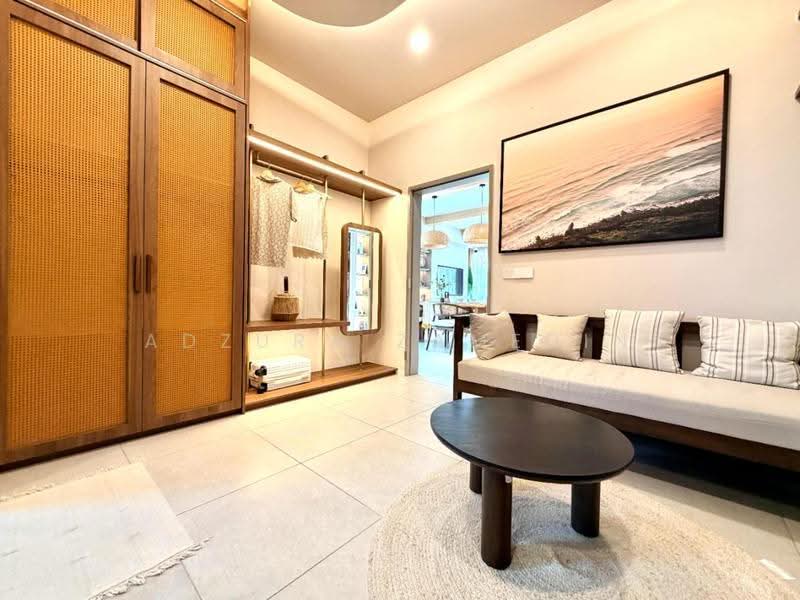 Rumah Teres 2-Tingkat untuk Dijual di Cybersouth (Dengkil) - Adzura Zamedin - Living Room - PropertyGuru.com.my