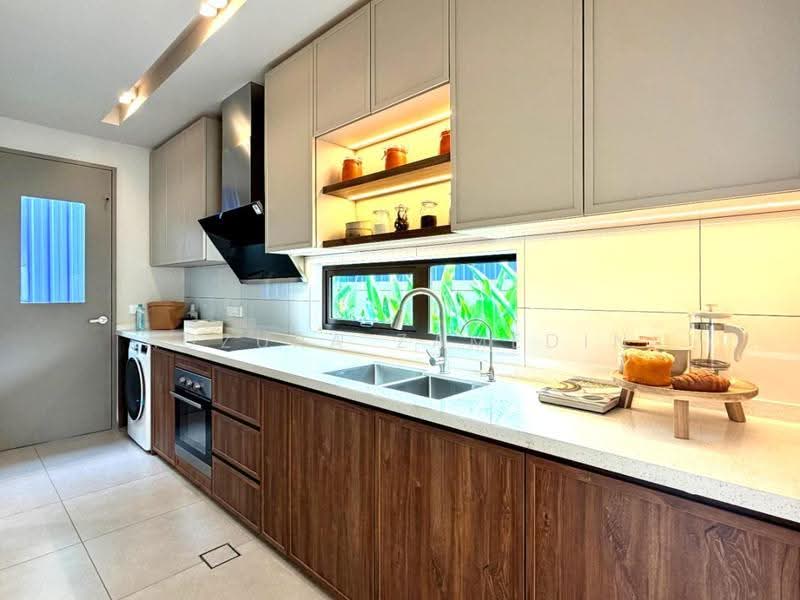 Rumah Teres 2-Tingkat untuk Dijual di Cybersouth (Dengkil) - Adzura Zamedin - Kitchen - PropertyGuru.com.my
