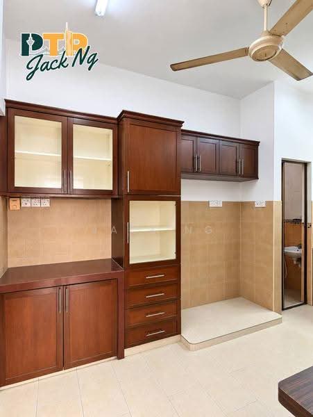 Rumah Teres 2-Tingkat untuk Disewa di Taman Segar Indah (Butterworth) - Jack Ng - Kitchen - PropertyGuru.com.my