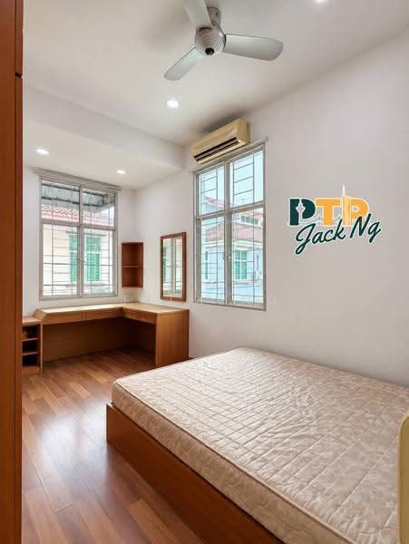 Rumah Teres 2-Tingkat untuk Disewa di Taman Segar Indah (Butterworth) - Jack Ng - Bedroom - PropertyGuru.com.my