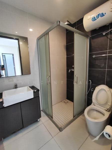 Kondominium untuk Disewa di Bay Laurel @ Country Garden Danga Bay - Vincent Lai - Bathroom - PropertyGuru.com.my